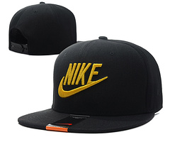 Nike Gorra [Ref. 25]